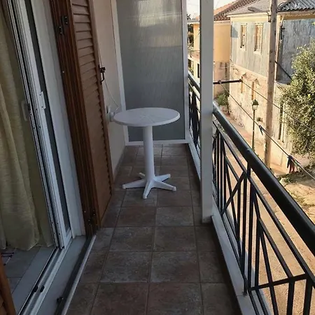 Nonika's House 1 * Tsoukaládhes